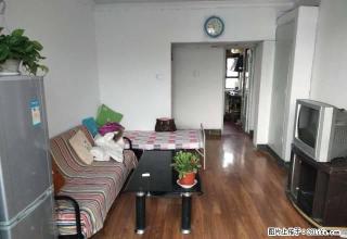 14小区3楼中装可短租 - 石河子28生活网 shz.28life.net